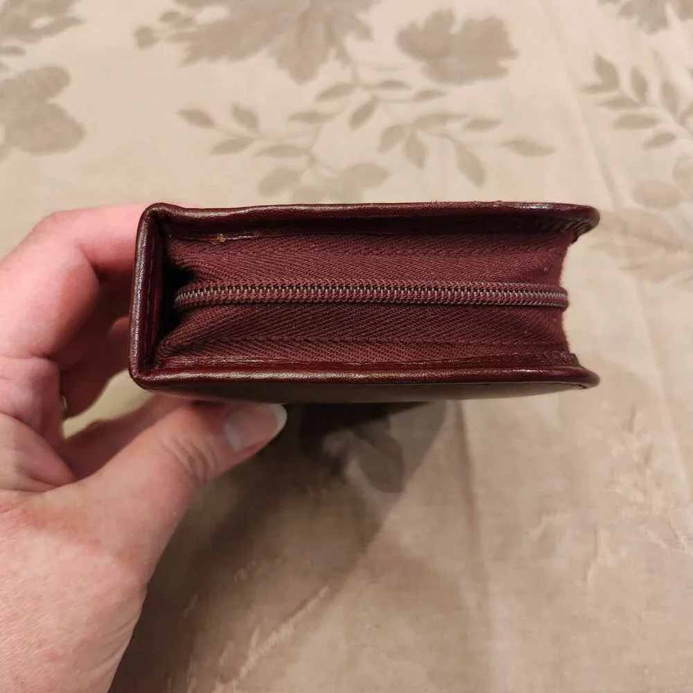 Vintage Toiletry Travel Kit, New with Tags! - Picture 11 of 14